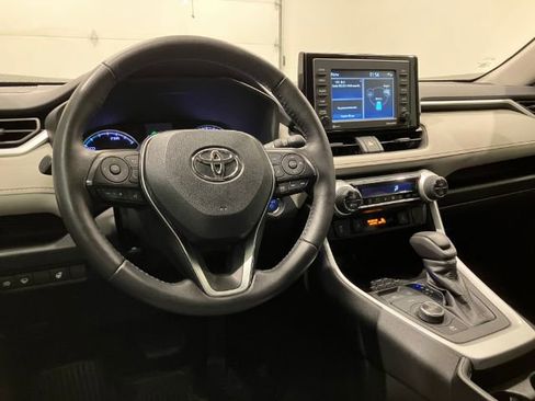 Used 2020 Toyota RAV4 XLE w/ XLE Grade Weather Package AWD/4WD image 49