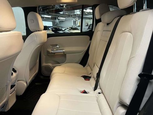 Certified 2022 Mercedes-Benz GLB 250 4MATIC image 12