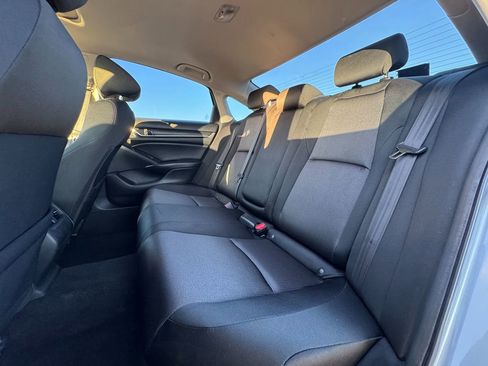 Used 2019 Honda Accord EX image 27