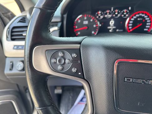 Used 2015 GMC Yukon Denali w/ Premium Package image 20