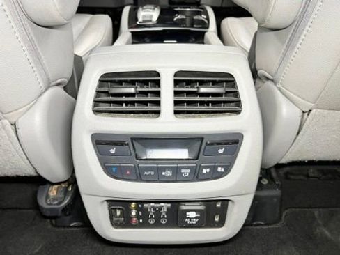 Used 2019 Honda Pilot Elite image 23
