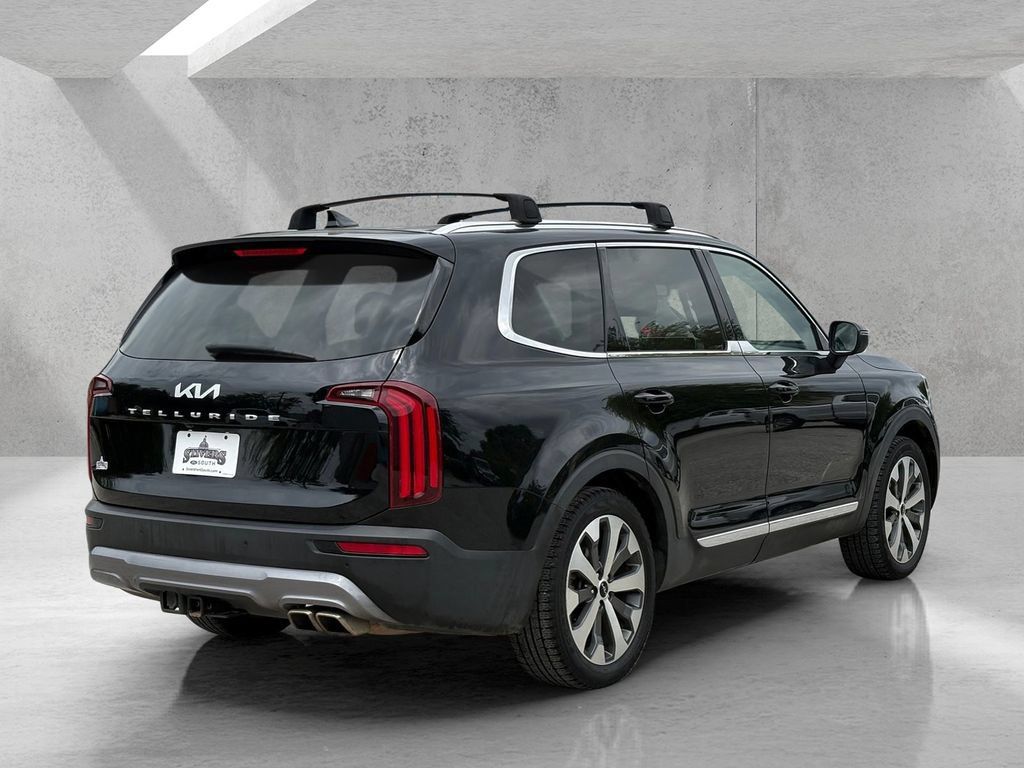 Used 2022 Kia Telluride EX w/ EX Premium Package FWD image 5