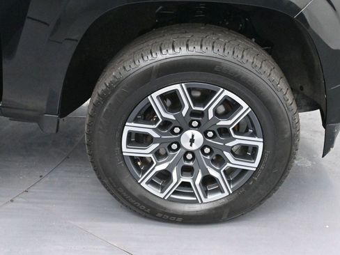 Used 2023 Chevrolet Colorado Z71 w/ Z71 Convenience Package 2 image 30