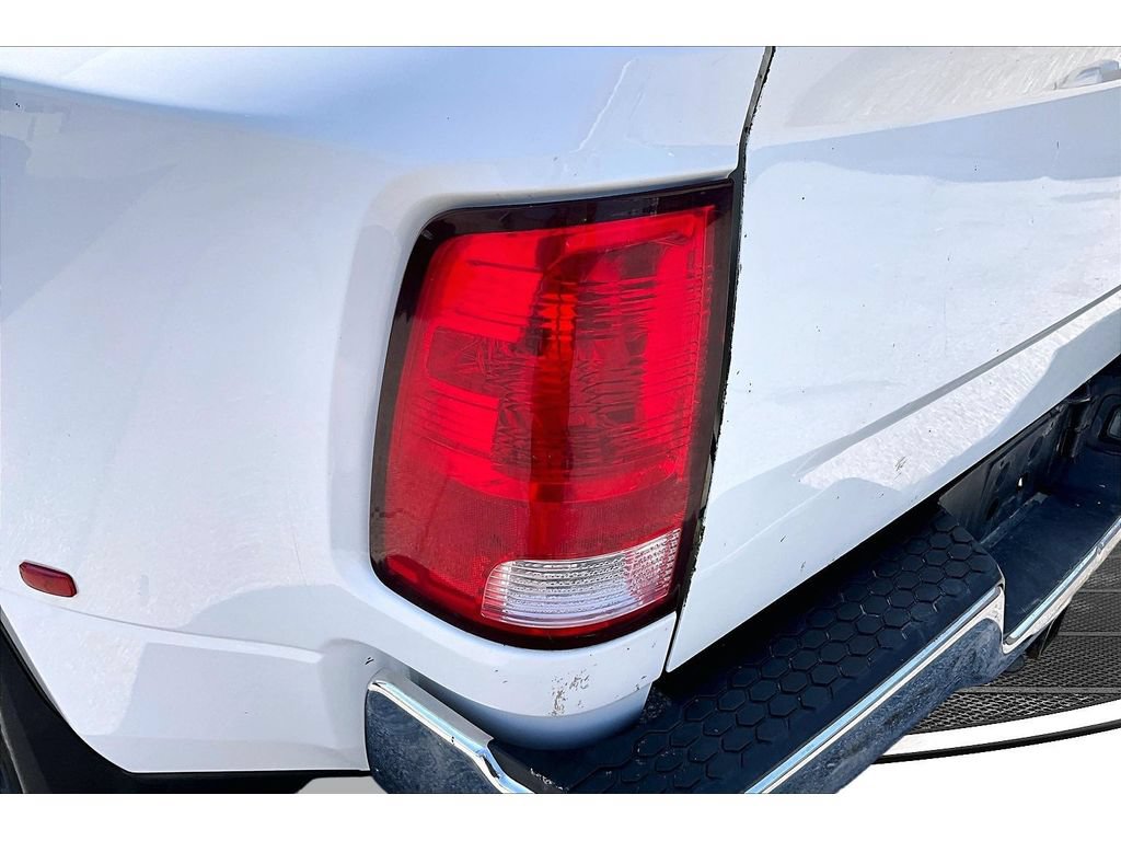 Used 2018 RAM 3500 Tradesman w/ Chrome Appearance Group AWD/4WD image 36