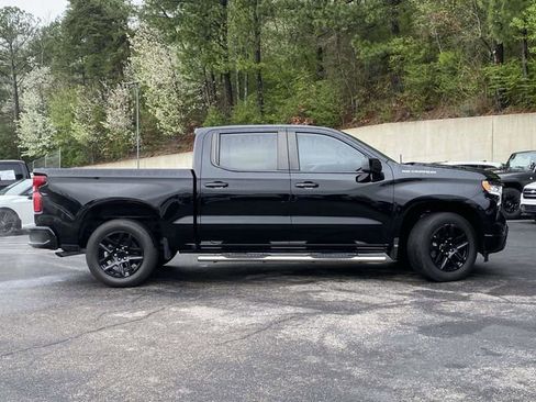 Used 2023 Chevrolet Silverado 1500 RST image 2