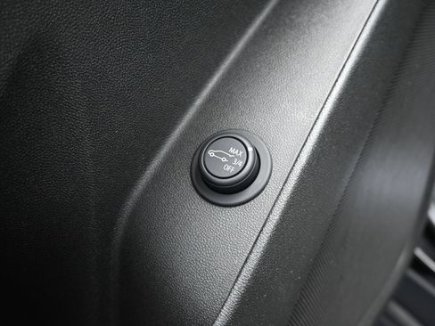Used 2022 Chevrolet Equinox LT FWD image 25