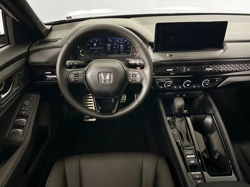 Certified 2025 Honda Accord Sport image 31