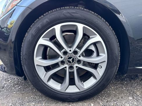 Used 2018 Mercedes-Benz C 300 Sedan image 29