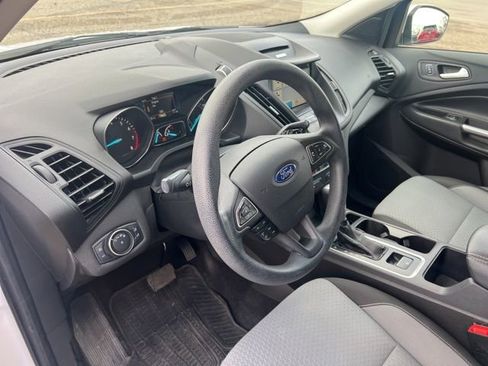 Used 2017 Ford Escape SE w/ Equipment Group 201A image 14