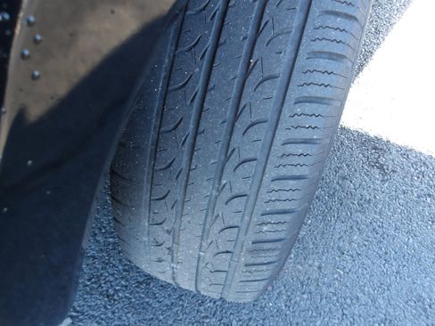 Used 2016 Toyota Tacoma Limited w/ Towing Package image 24