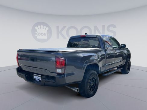 Used 2022 Toyota Tacoma SR AWD/4WD image 7