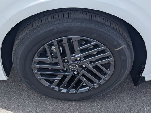 New 2026 Nissan Sentra SV image 7