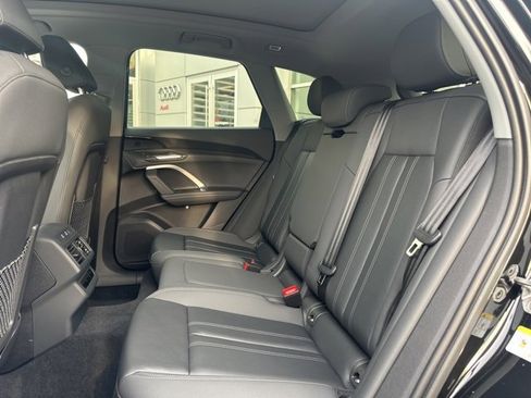 New 2025 Audi Q5 Premium image 12