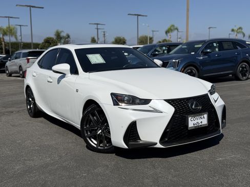 Used 2018 Lexus IS 300 F Sport RWD image 1