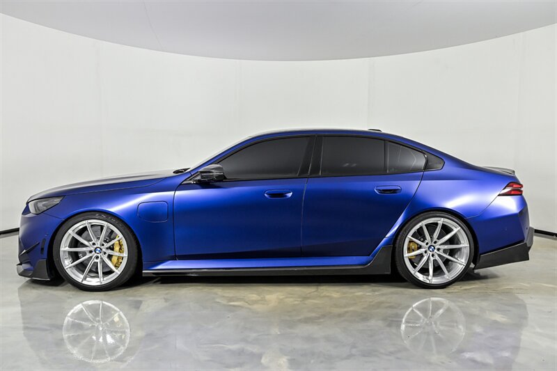 Used 2025 BMW M5 w/ Carbon Package AWD/4WD image 7
