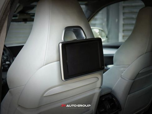 Used 2016 BMW X6 M image 8