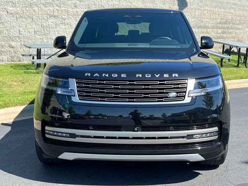 Used 2024 Land Rover Range Rover Long Wheelbase SE AWD/4WD image 10