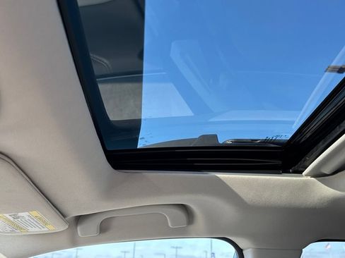 Used 2025 Subaru Outback Limited w/ Popular Package #2 image 17