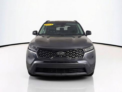 Used 2021 Kia Sorento S w/ Panoramic Sunroof Package AWD/4WD image 3
