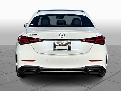 Used 2025 Mercedes-Benz C 300 Sedan image 4