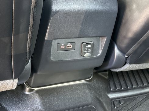 Used 2023 Nissan Frontier PRO-4X w/ Pro-4X Premium Package AWD/4WD image 14