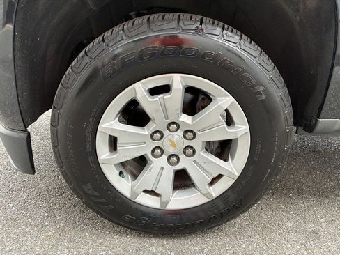 Used 2018 Chevrolet Colorado LT w/ Luxury Package, Chrome AWD/4WD image 21