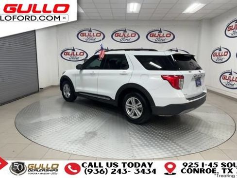 Certified 2021 Ford Explorer XLT w/ Equipment Group 202A RWD image 6