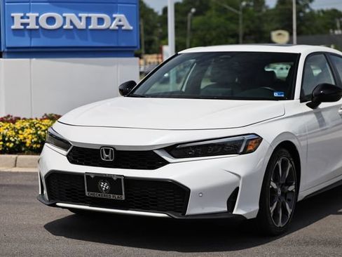Certified 2025 Honda Civic Sport Touring image 2