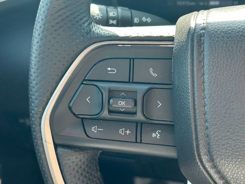 Certified 2025 Toyota Tundra Limited AWD/4WD image 42