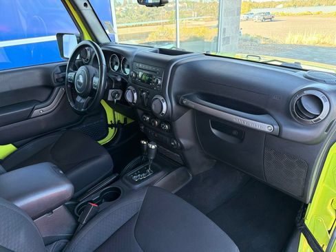 Used 2016 Jeep Wrangler Sport w/ Quick Order Package 24S AWD/4WD image 26