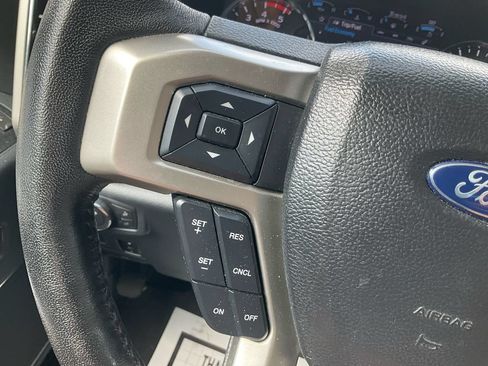 Used 2022 Ford F250 Lariat w/ Lariat Ultimate Package AWD/4WD image 22