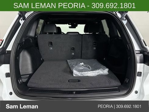 New 2025 Jeep Grand Cherokee Altitude image 25