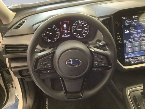 Used 2024 Subaru Crosstrek 2.0i Premium AWD/4WD image 9