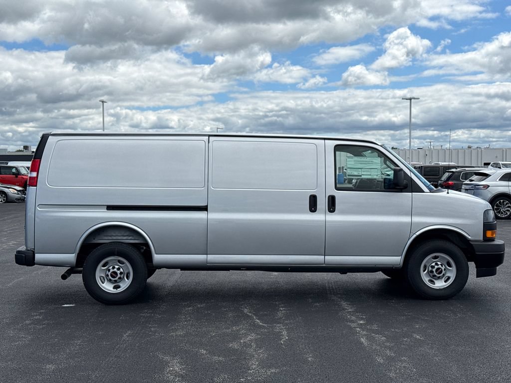 New 2026 GMC Savana 3500 Extended w/ Driver Convenience Package RWD image 5