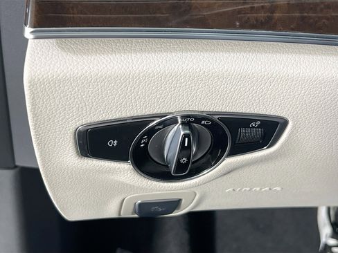 Used 2021 Mercedes-Benz E 350 4MATIC image 10