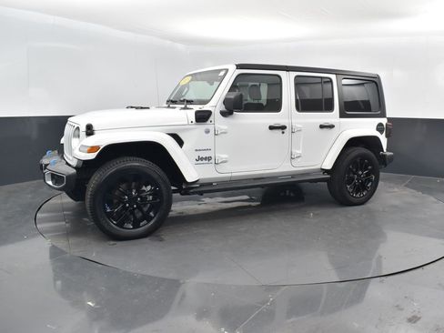 Used 2023 Jeep Wrangler Unlimited Sahara image 8