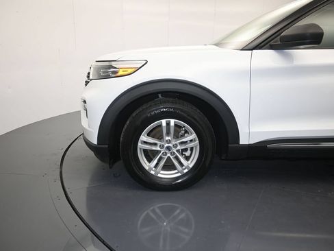Used 2020 Ford Explorer XLT w/ Equipment Group 202A RWD image 9