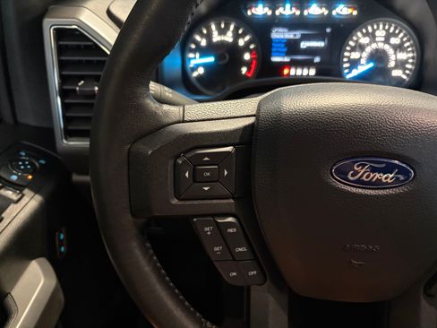 Used 2018 Ford F150 XLT w/ Equipment Group 302A Luxury AWD/4WD image 26