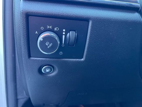 Used 2019 Jeep Grand Cherokee Limited w/ Luxury Group II AWD/4WD image 32