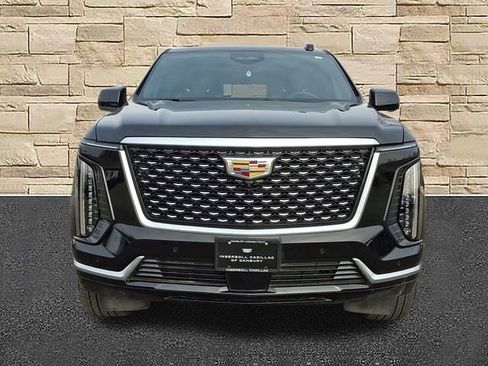 Certified 2025 Cadillac Escalade Premium Luxury image 5