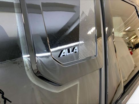 Certified 2025 MINI Cooper Countryman S AWD/4WD image 9