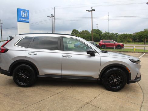 Certified 2025 Honda CR-V Sport-L image 4