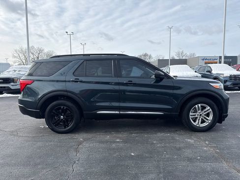Used 2023 Ford Explorer XLT w/ Equipment Group 202A image 6
