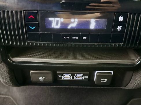 Used 2023 Jeep Wagoneer L 4WD image 25
