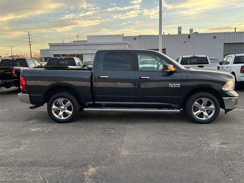 Used 2018 RAM 1500 Big Horn image 2