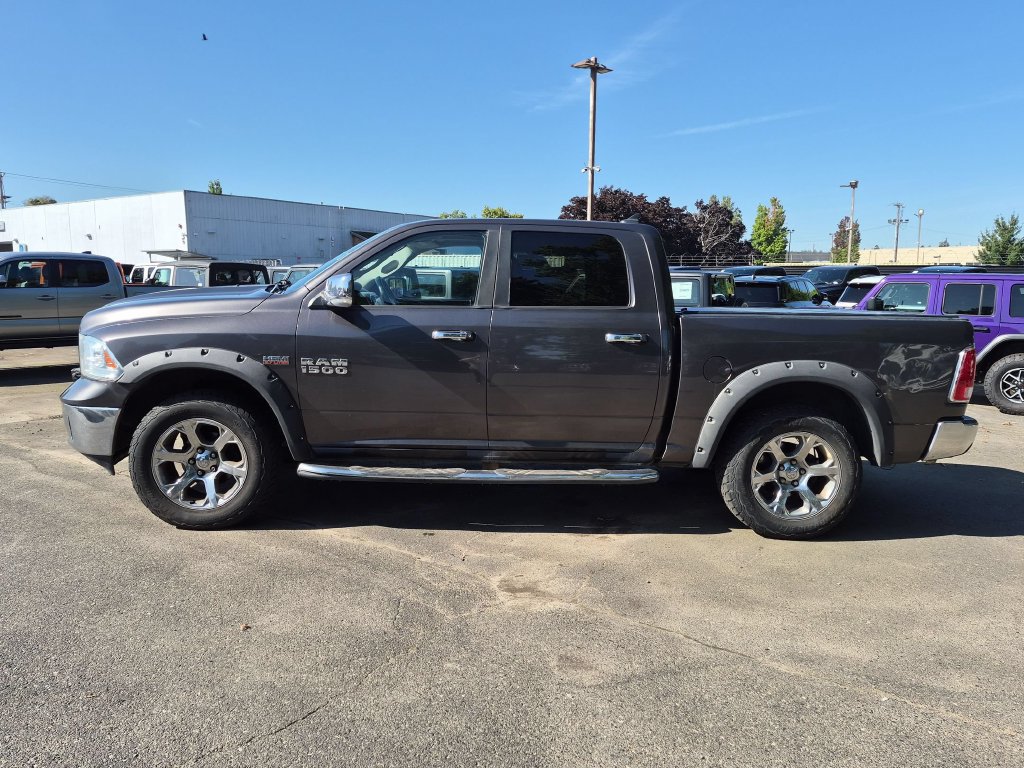 Used 2015 RAM 1500 Laramie w/ Convenience Group AWD/4WD image 4