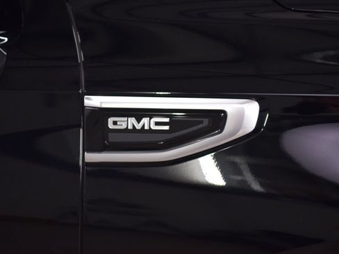 Used 2024 GMC Yukon XL Denali AWD/4WD image 16