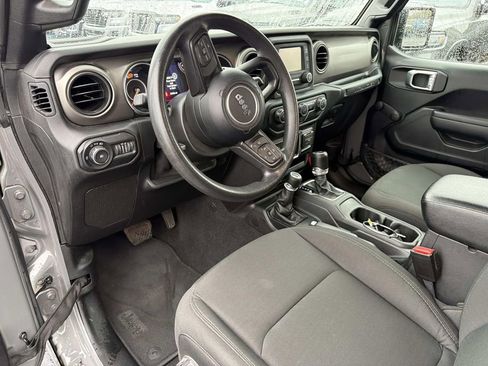 Used 2021 Jeep Wrangler Unlimited Sport image 28