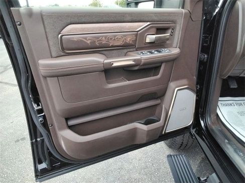 New 2025 RAM 2500 Limited image 29