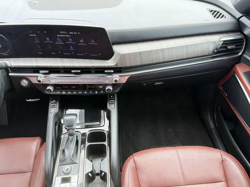 Used 2024 Kia Telluride SX image 27